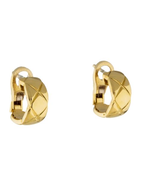 coco chanel cc logo ring|Chanel coco crush earrings.